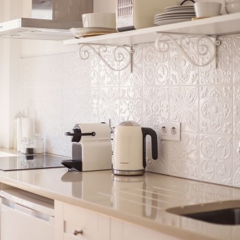 Fully Equipped Kitchen with Nespresso coffee machine and capsules